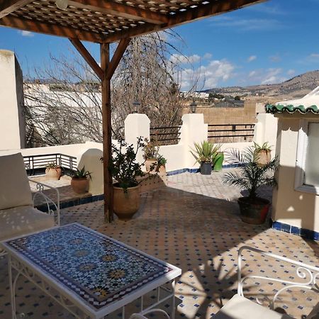 Riad Avec Terrasse Privee Et Piscine Partagee A 300M 非斯 外观 照片