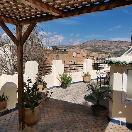 Riad Avec Terrasse Privee Et Piscine Partagee A 300M 非斯 外观 照片