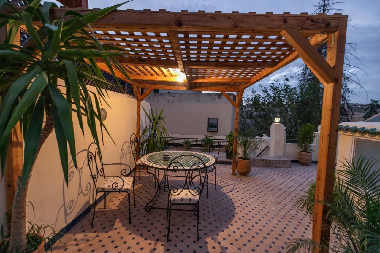 Riad Avec Terrasse Privee Et Piscine Partagee A 300M 非斯 外观 照片