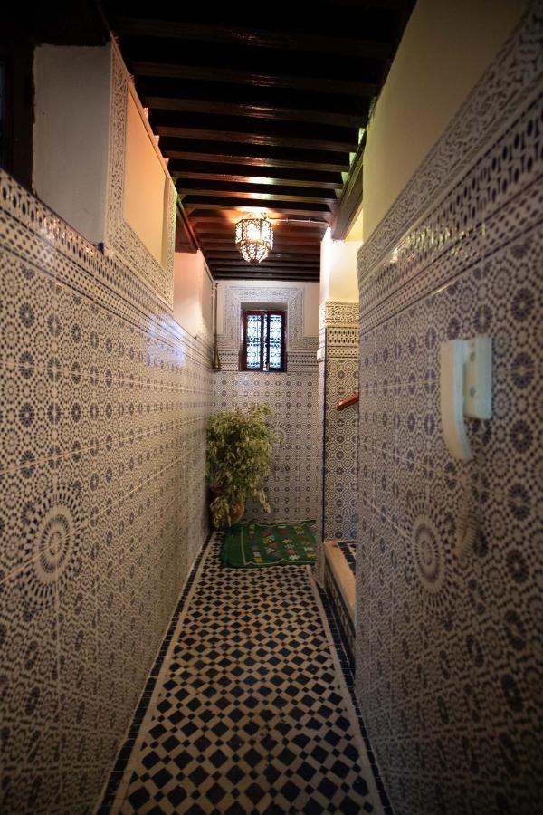 Riad Avec Terrasse Privee Et Piscine Partagee A 300M 非斯 外观 照片