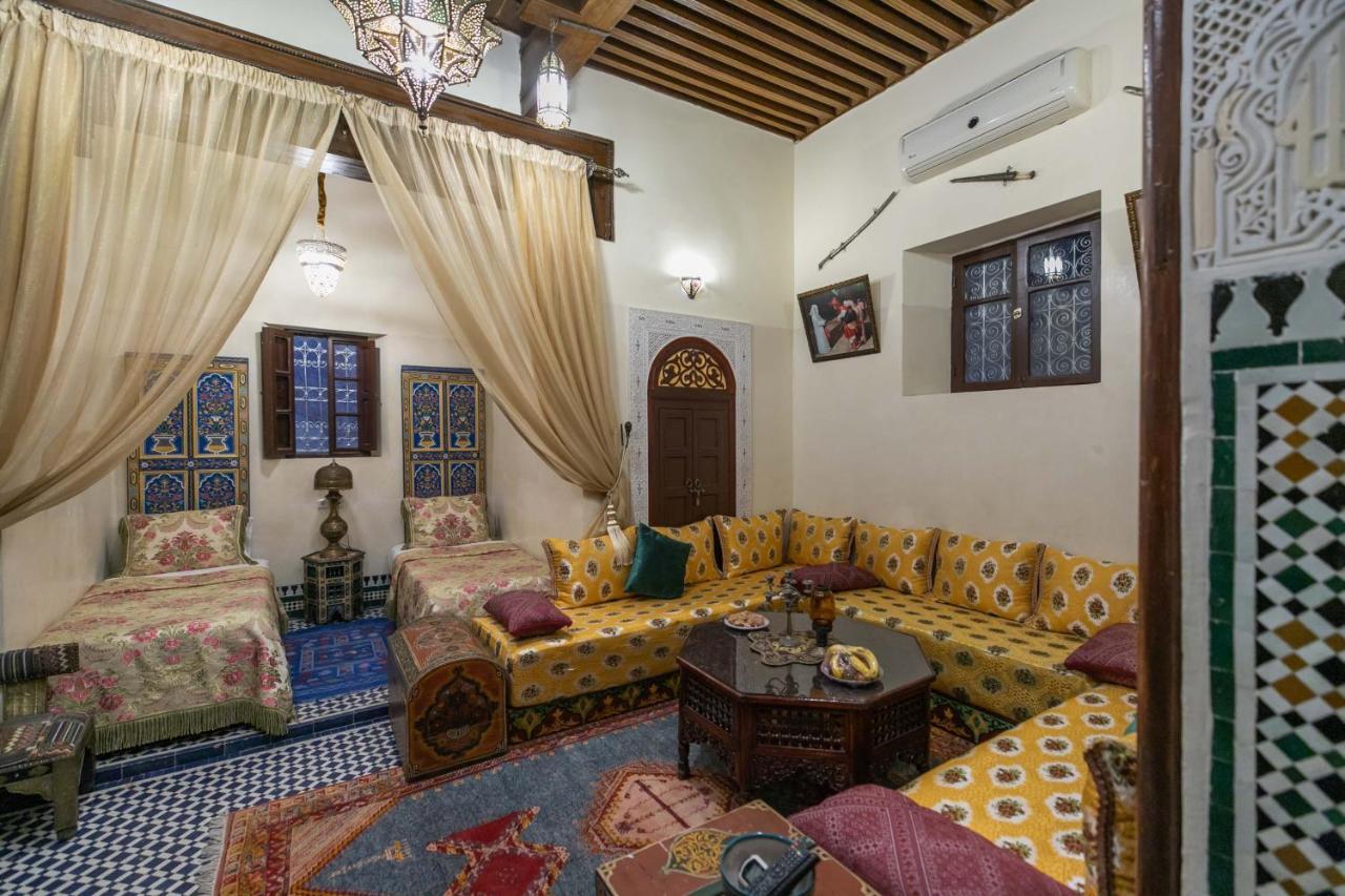 Riad Avec Terrasse Privee Et Piscine Partagee A 300M 非斯 外观 照片